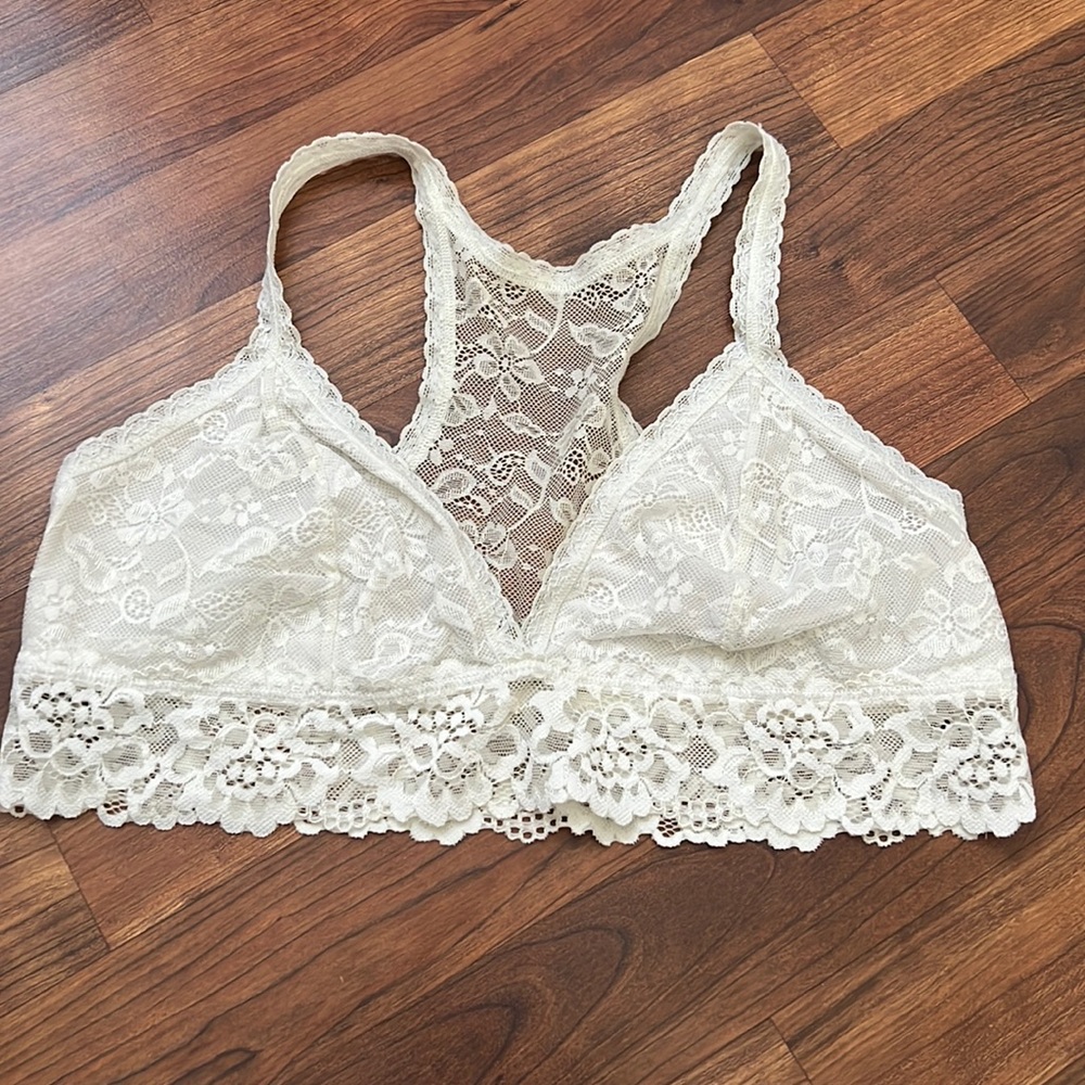 White lace bralette